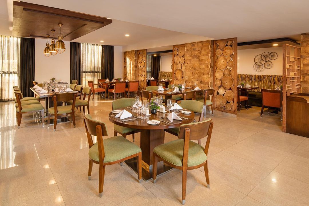 Come for the food, stay for the vibe!