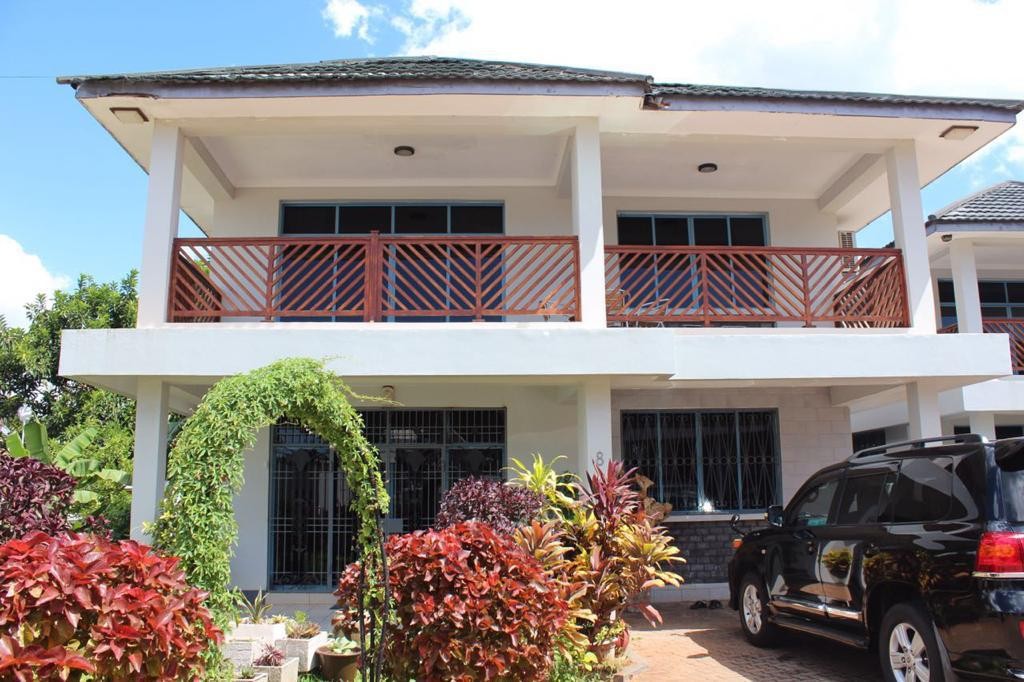 Rent luxurious & long-term 3-bedroom villas